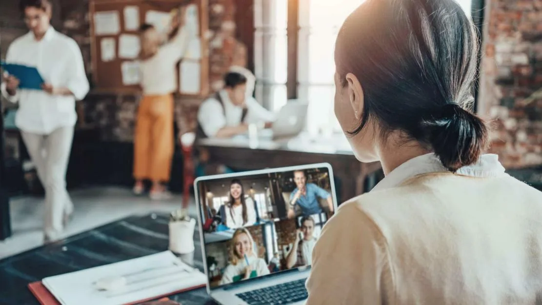 Improving hybrid workplace
